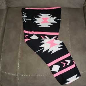 Buskins one size capri leggings